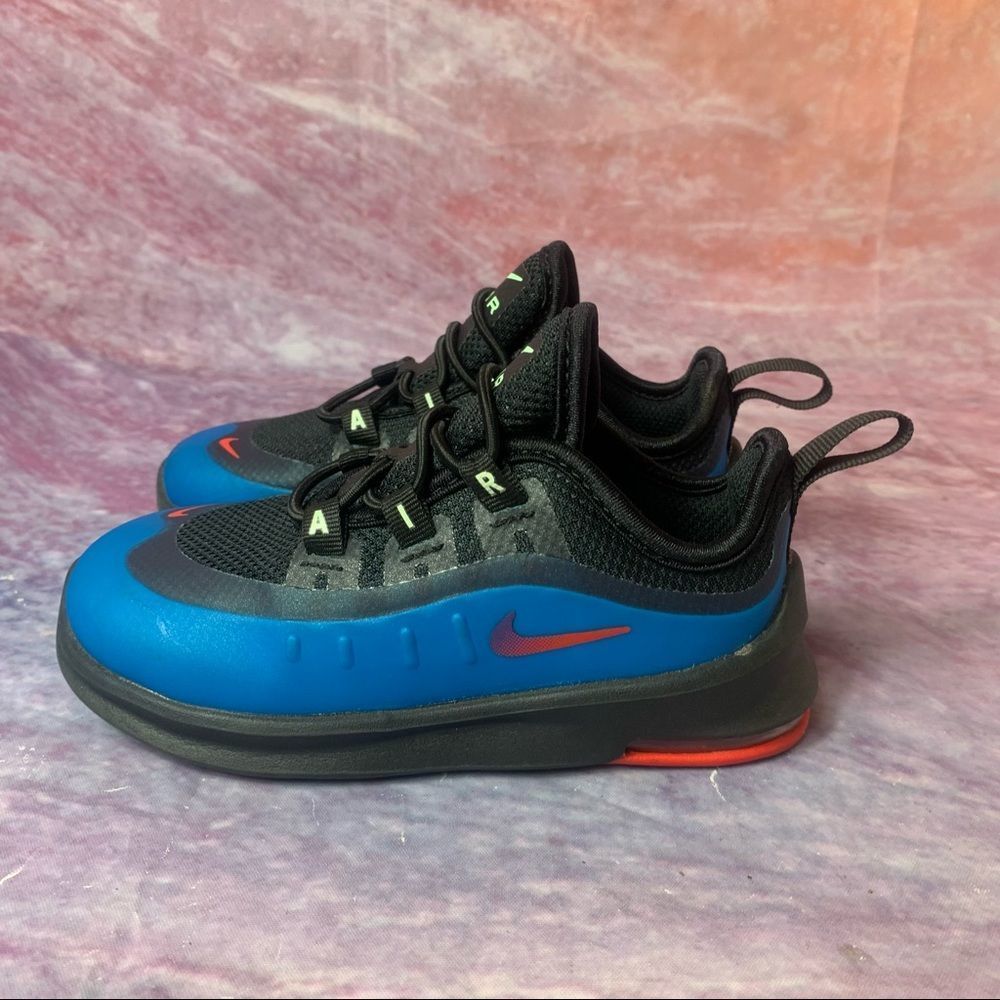 Nike Air Max Axis Boys Size 8C Black/Blue/Red Sneakers CZ8796-001